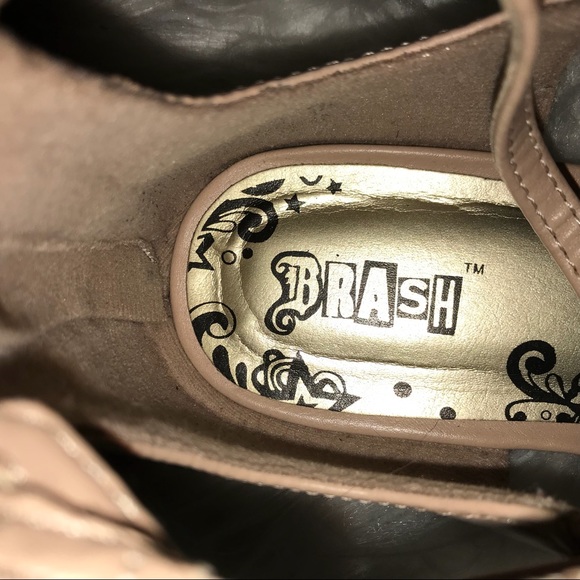 Nude Pointed Flats - Picture 2 of 4